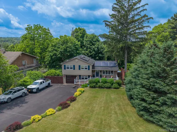 621 Stage RD, Monroe, NY 10950