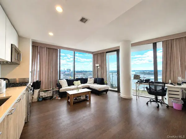 131-05 40 RD #16J, Flushing, NY 11354