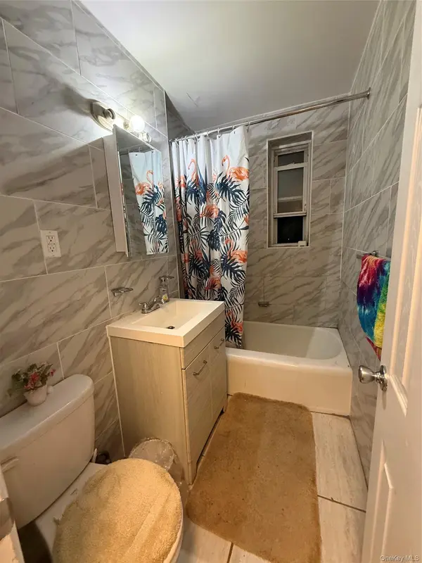 84-55 Daniels ST #5C, Briarwood, NY 11435