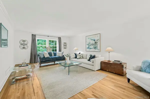 629 Scarborough RD, Briarcliff Manor, NY 10510