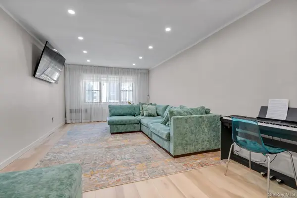 1203 E Broadway #G13, Hewlett, NY 11557