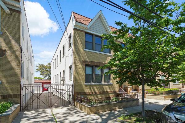 1877 Hart ST, Ridgewood, NY 11385
