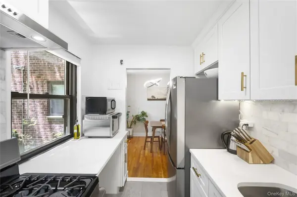 58-42 246th Crescent ##1, Douglaston, NY 11362