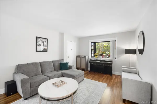 58-42 246th Crescent ##1, Douglaston, NY 11362