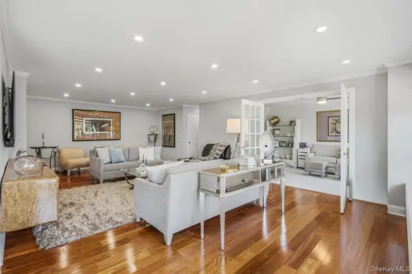 166-25 Powells Cove BLVD #4M, Beechhurst, NY 11357