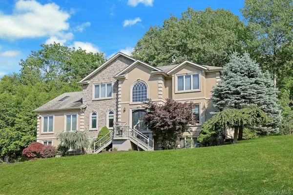6 Cheesecote LN, Pomona, NY 10970