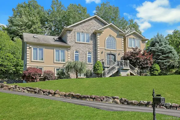 6 Cheesecote LN, Pomona, NY 10970