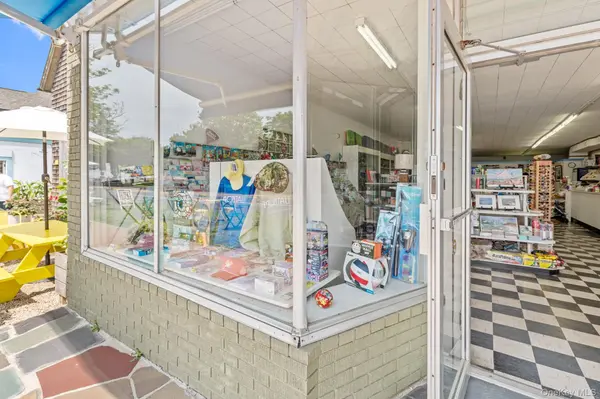 809 & 813 Montauk HWY, Montauk, NY 11954
