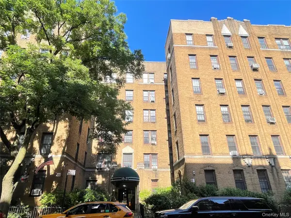35-27 81ST #6E, Jackson Heights, NY 11372