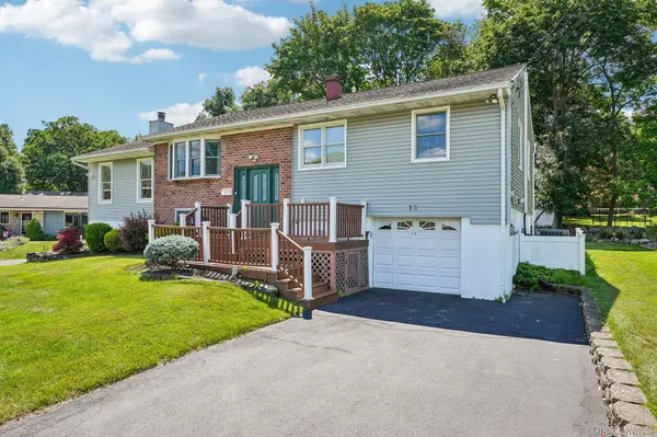 13 Bayview DR, Stony Point, NY 10980