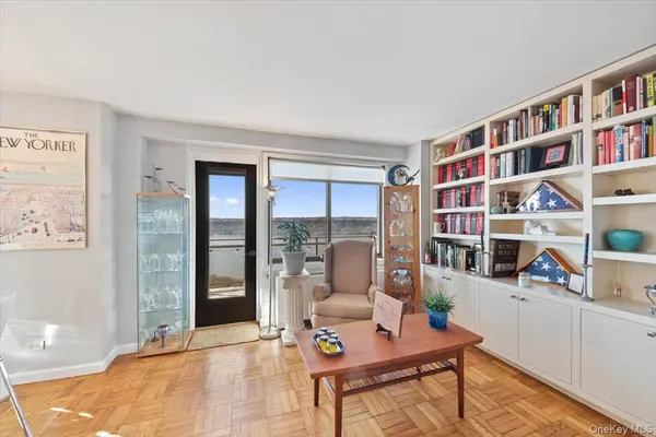 3671 Hudson Manor TER #14L, Bronx, NY 10463