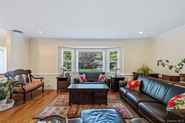 128 Atkinson RD, Rockville Centre, NY 11570