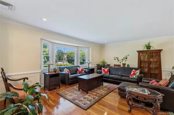 128 Atkinson RD, Rockville Centre, NY 11570