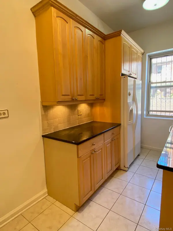 67-25 Clyde ST #1K, Forest Hills, NY 11375
