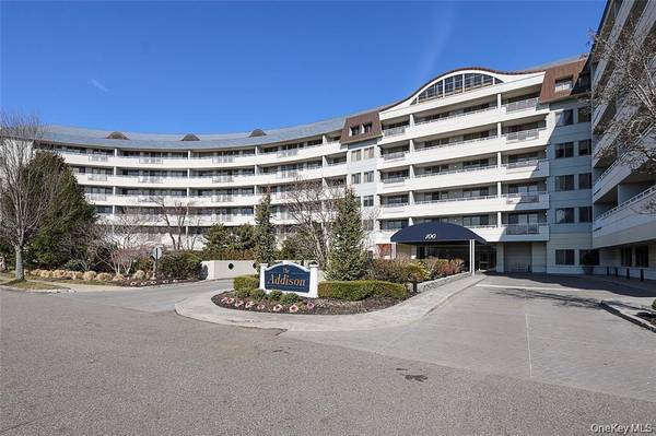 100 Harbor View DR #251, Port Washington, NY 11050