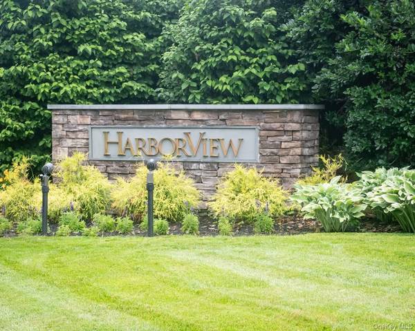 100 Harbor View DR #251, Port Washington, NY 11050