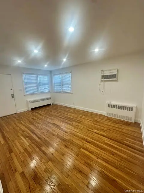 538 E Park AVE #1, Long Beach, NY 11561