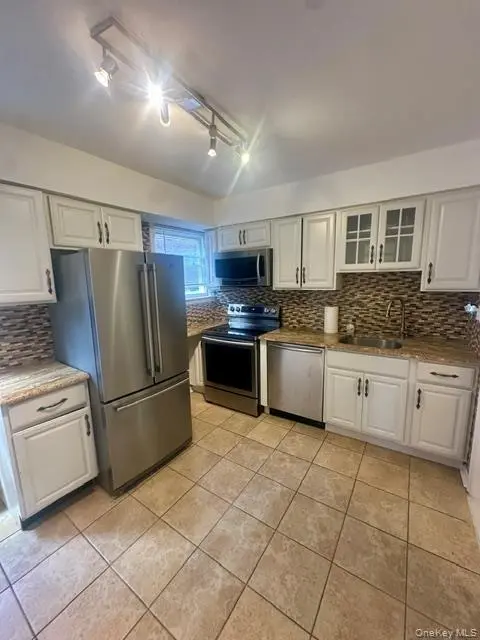 538 E Park AVE #1, Long Beach, NY 11561