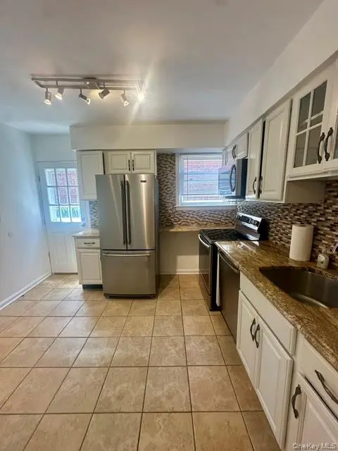 538 E Park AVE #1, Long Beach, NY 11561