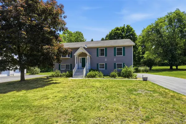 122 River RD, Wallkill, NY 12589