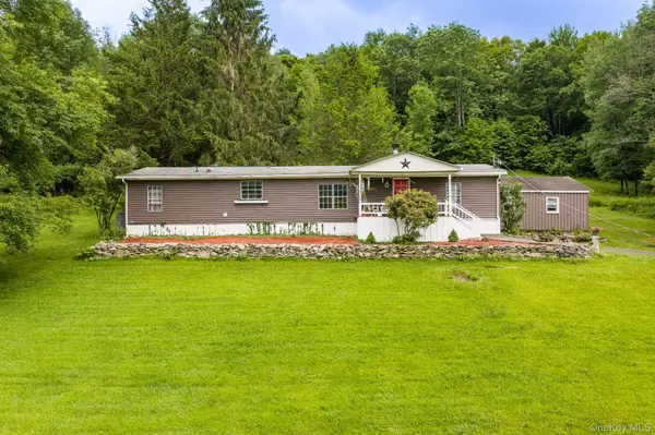 673 Hessinger And Lare RD, Jeffersonville, NY 12748