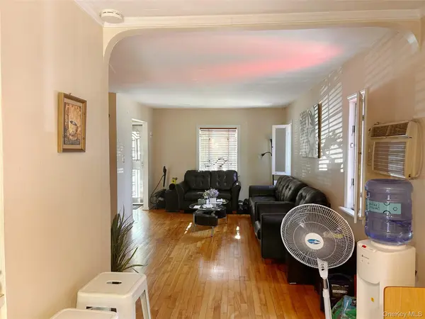 5835 155th ST, Flushing, NY 11355