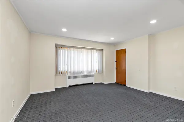 360 Litchfield AVE, Elmont, NY 11003