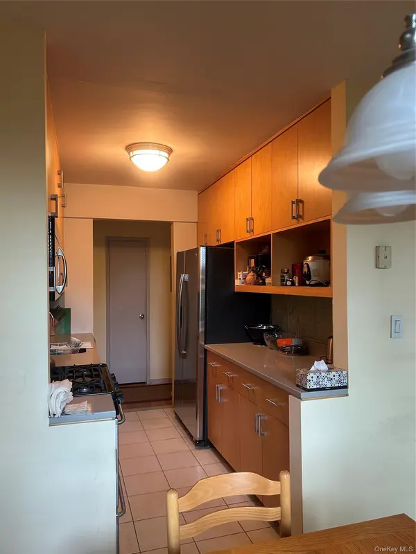 140-39 34th AVE #2S, Flushing, NY 11354