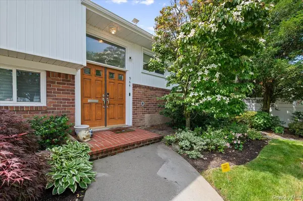 964 Cherrywood DR, Baldwin, NY 11510