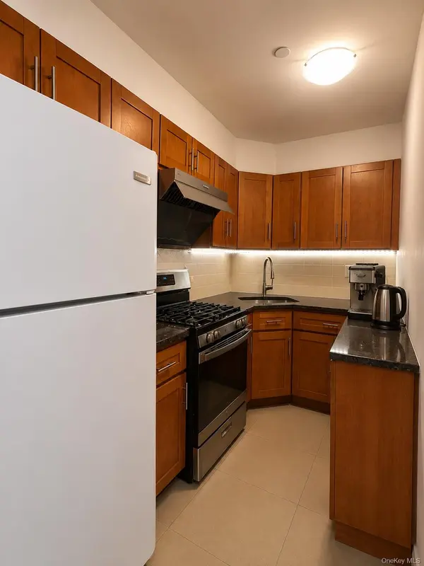104-64 39th AVE #4A, Corona, NY 11368