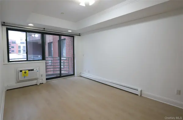 41-05 College Point BLVD #5I, Flushing, NY 11355