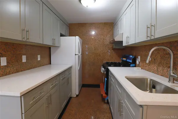 41-05 College Point BLVD #5I, Flushing, NY 11355