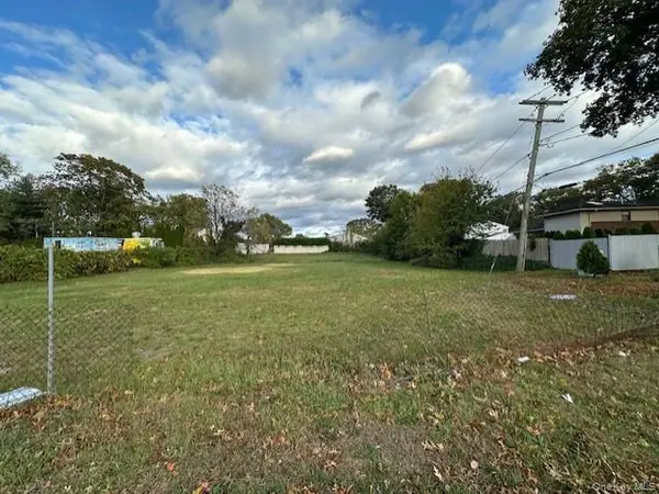 350 Commack RD, Commack, NY 11725