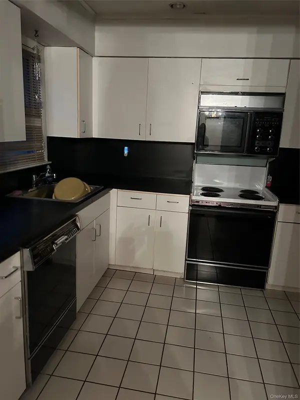 Address not disclosed, Farmingdale, NY 11735
