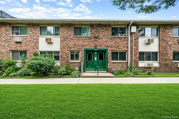 2453 union blvd #24a, Islip, NY 11750