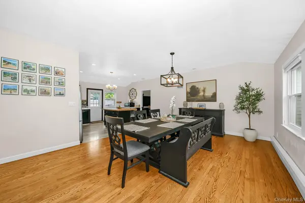2 Michael AVE, Bellport, NY 11713