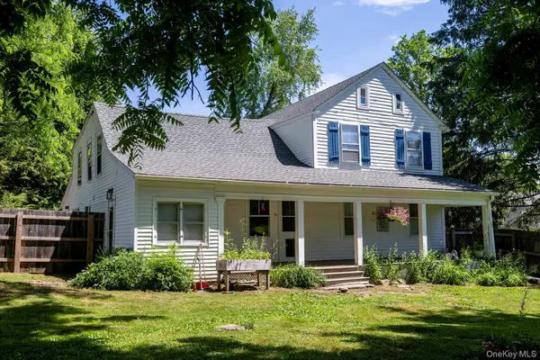 14 S Maple AVE, Millerton, NY 12546