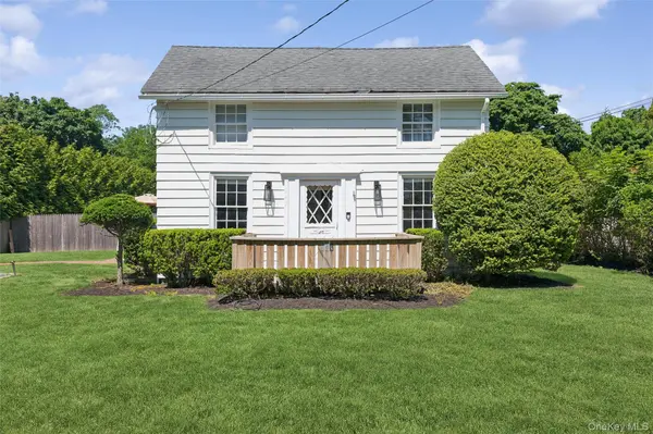 243 Sunset AVE, Westhampton Beach, NY 11978