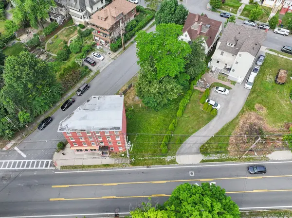 6 Leroy PL, Newburgh, NY 12550