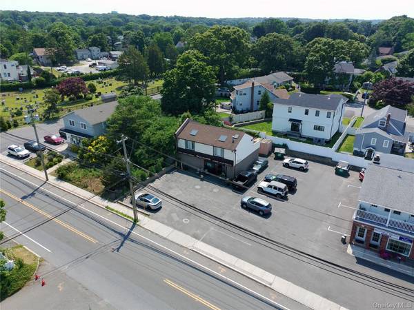 44 Bayville AVE, Bayville, NY 11709