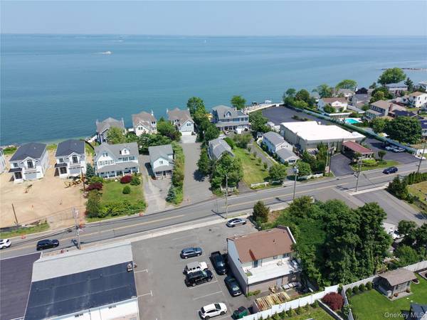44 Bayville AVE, Bayville, NY 11709