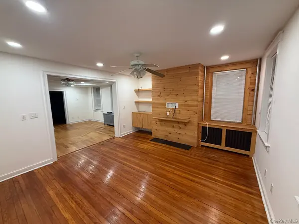 149 W Kingsbridge RD #2, Mount Vernon, NY 10550