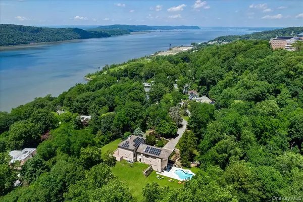 150 Pinecrest DR, Hastings-on-hudson, NY 10706