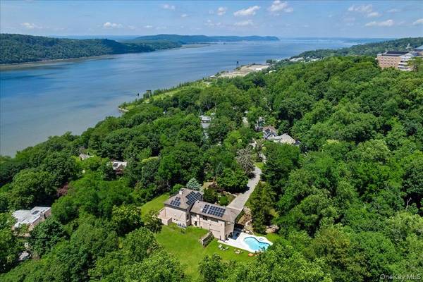 150 Pinecrest DR, Hastings-on-hudson, NY 10706