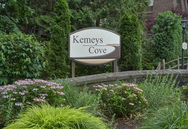 317 Kemey CV #317, Briarcliff Manor, NY 10510
