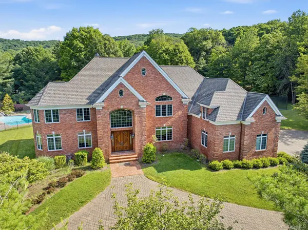 637 S Mountain RD, New City, NY 10956