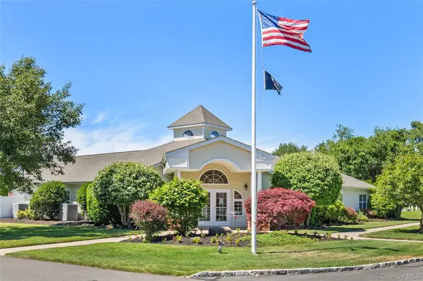 2803 Pebble Beach PATH, Riverhead, NY 11901