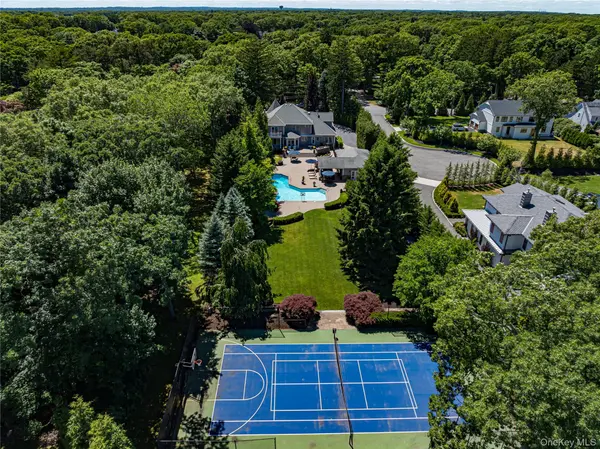 67 Sunny RD, Saint James, NY 11780