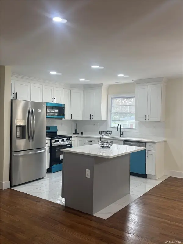 669 Vassar RD, Poughkeepsie, NY 12603