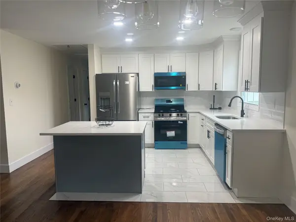 669 Vassar RD, Poughkeepsie, NY 12603